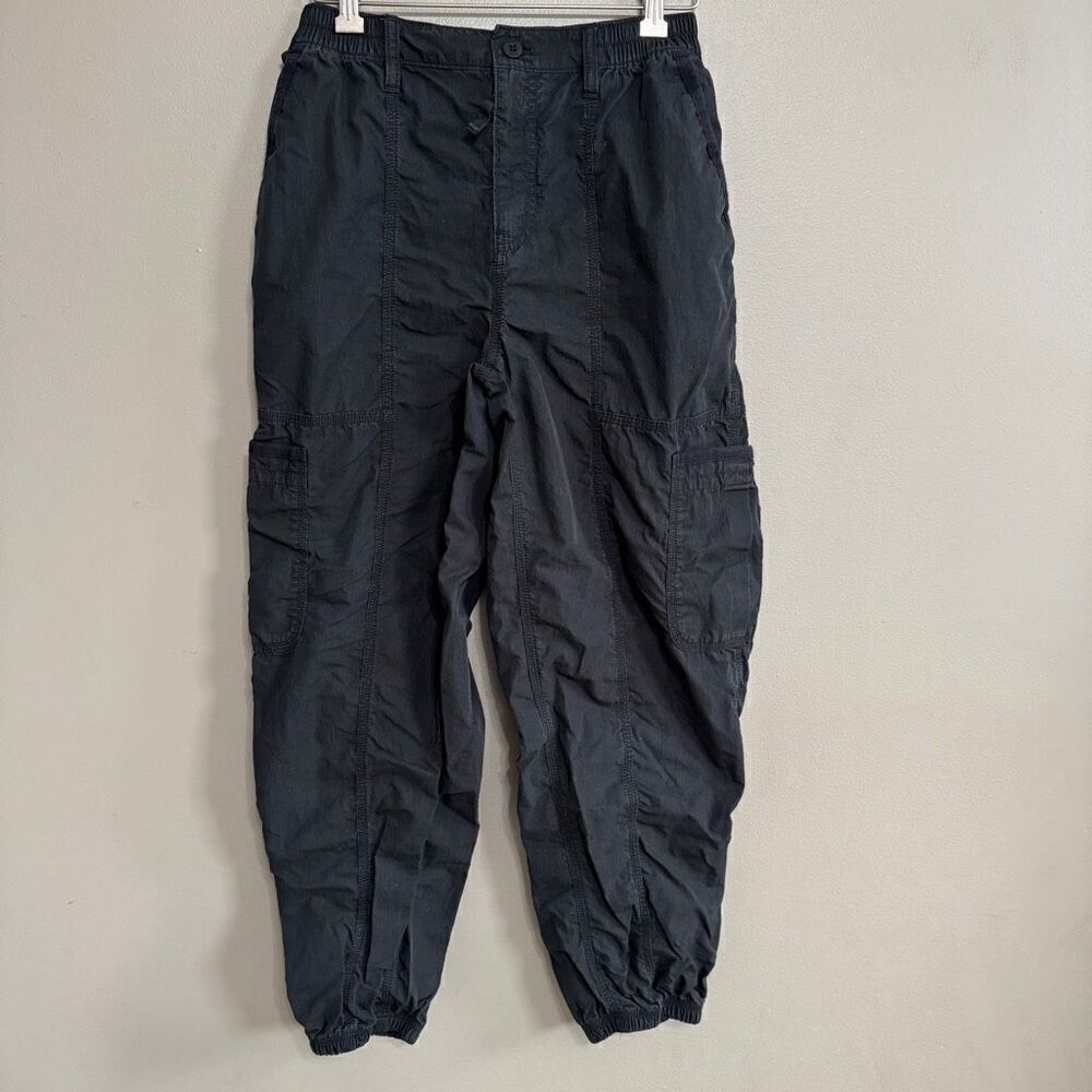 TNA Aritzia black parachute pant size small